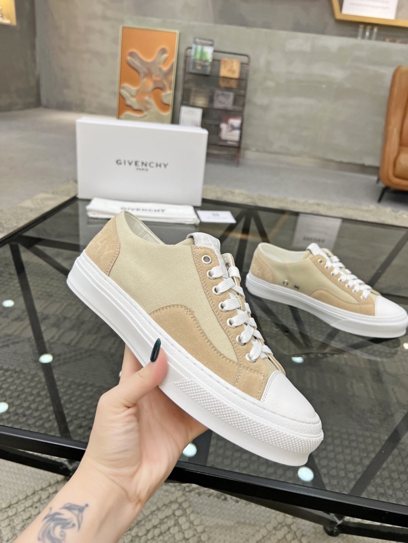 Givenchy Sneakers